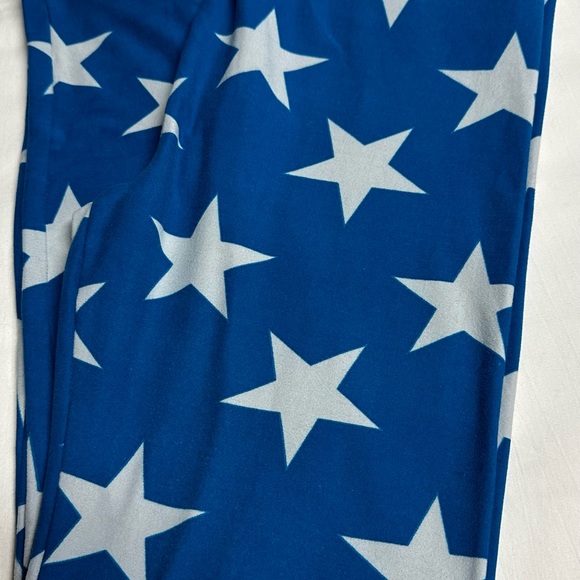 LuLaRoe one Size Star Leggings - Picture 2 of 4